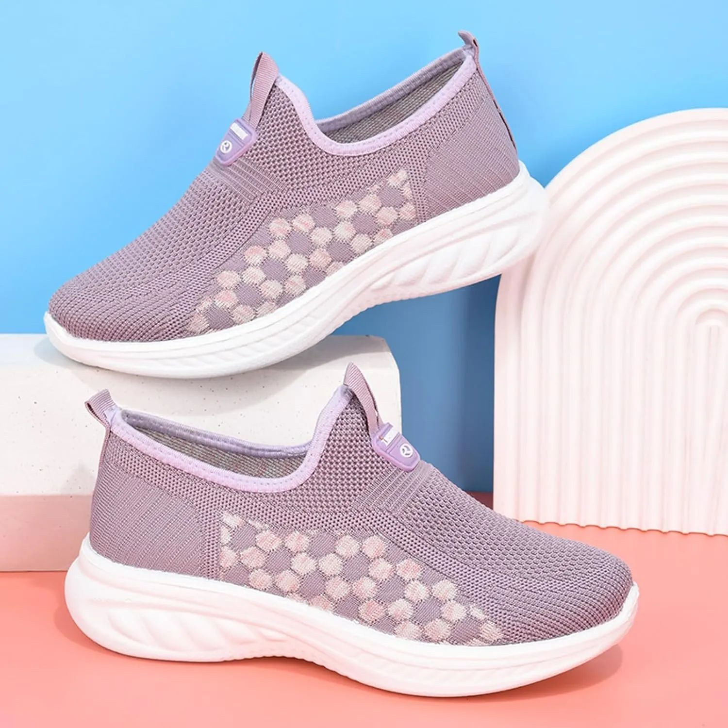 Breathable Fashion Sneakers for Women Comfortable Casual Ladies Athletic Shoes Thick Bottom Grounded Footwear