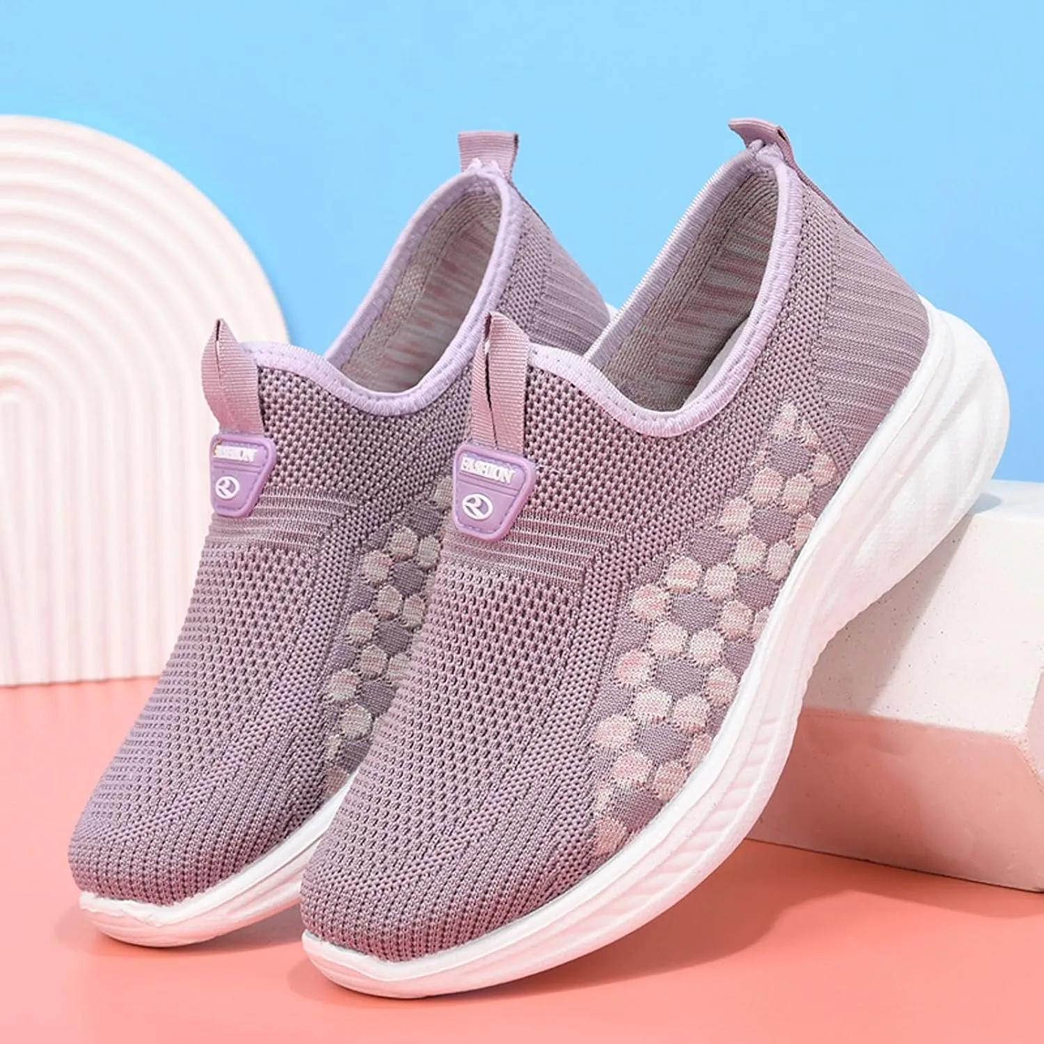 Breathable Fashion Sneakers for Women Comfortable Casual Ladies Athletic Shoes Thick Bottom Grounded Footwear
