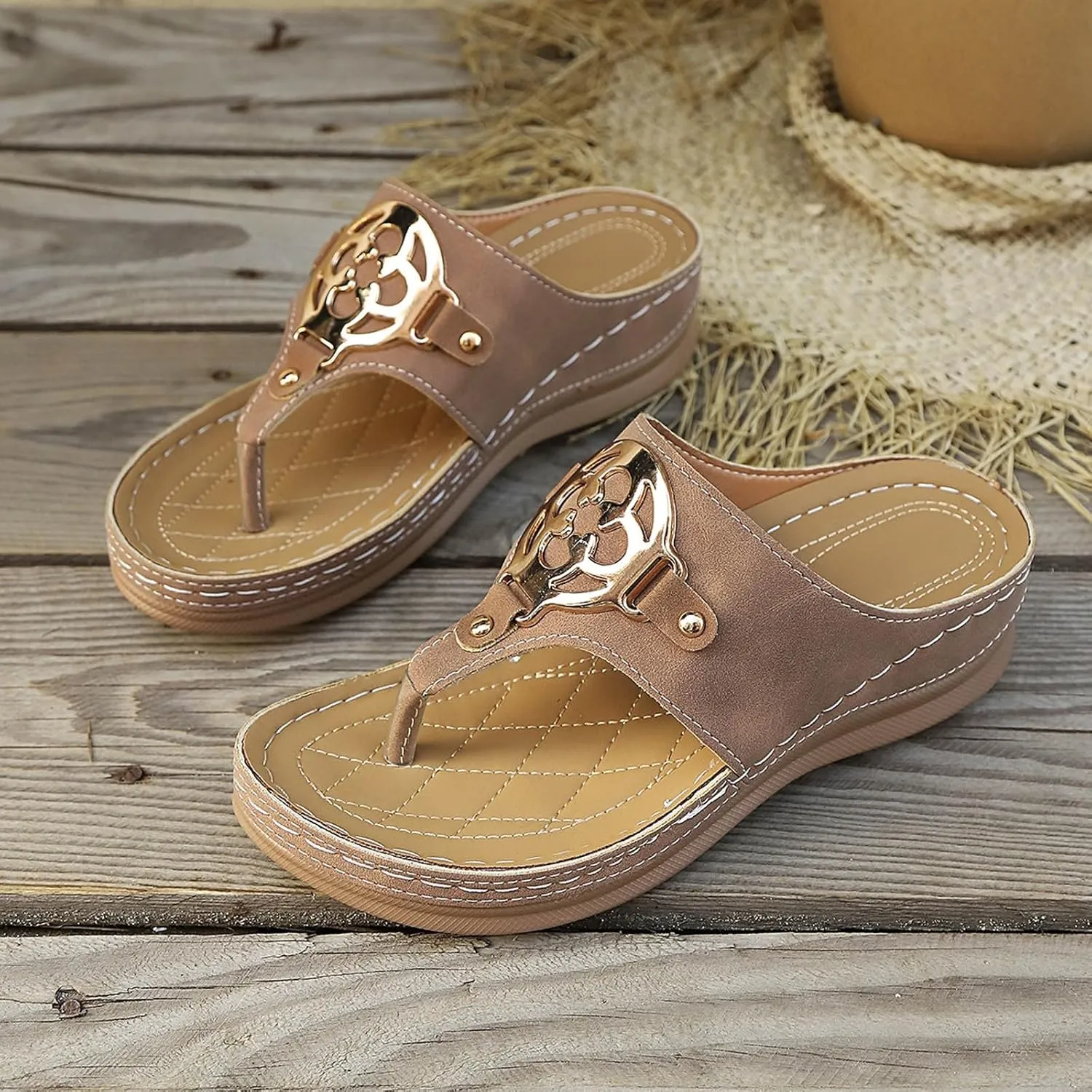 Comfortable Women's Slippers Daily Wear with Thong Design and Wedge Heel Perfect Rubber Sole Slippers for Women Outside