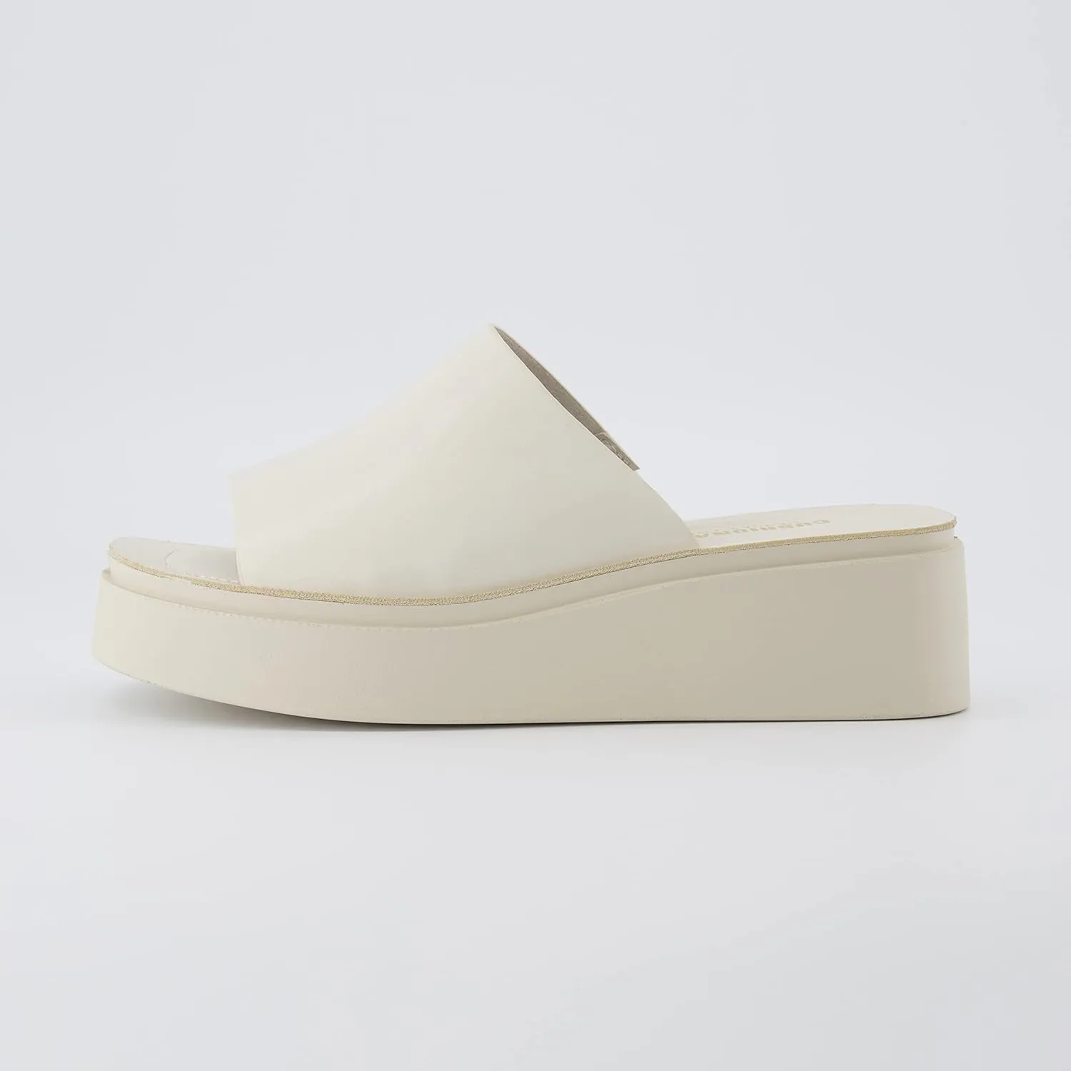 CUSHIONAIRE Women's Play one band platform sandal with  Memory Foam