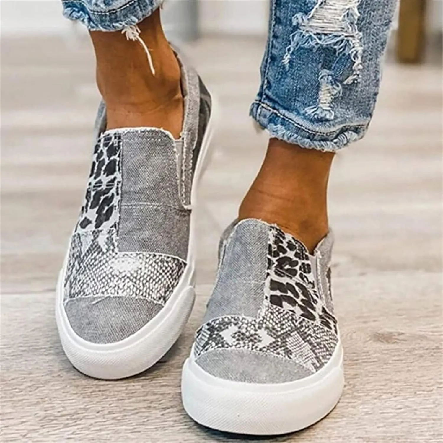 Ladmiple Shoes For Women Sneakers Slip Ons Canvas Shoes Casual Summer Cute Low Cut Fashion Walking Shoes Flats Loafers