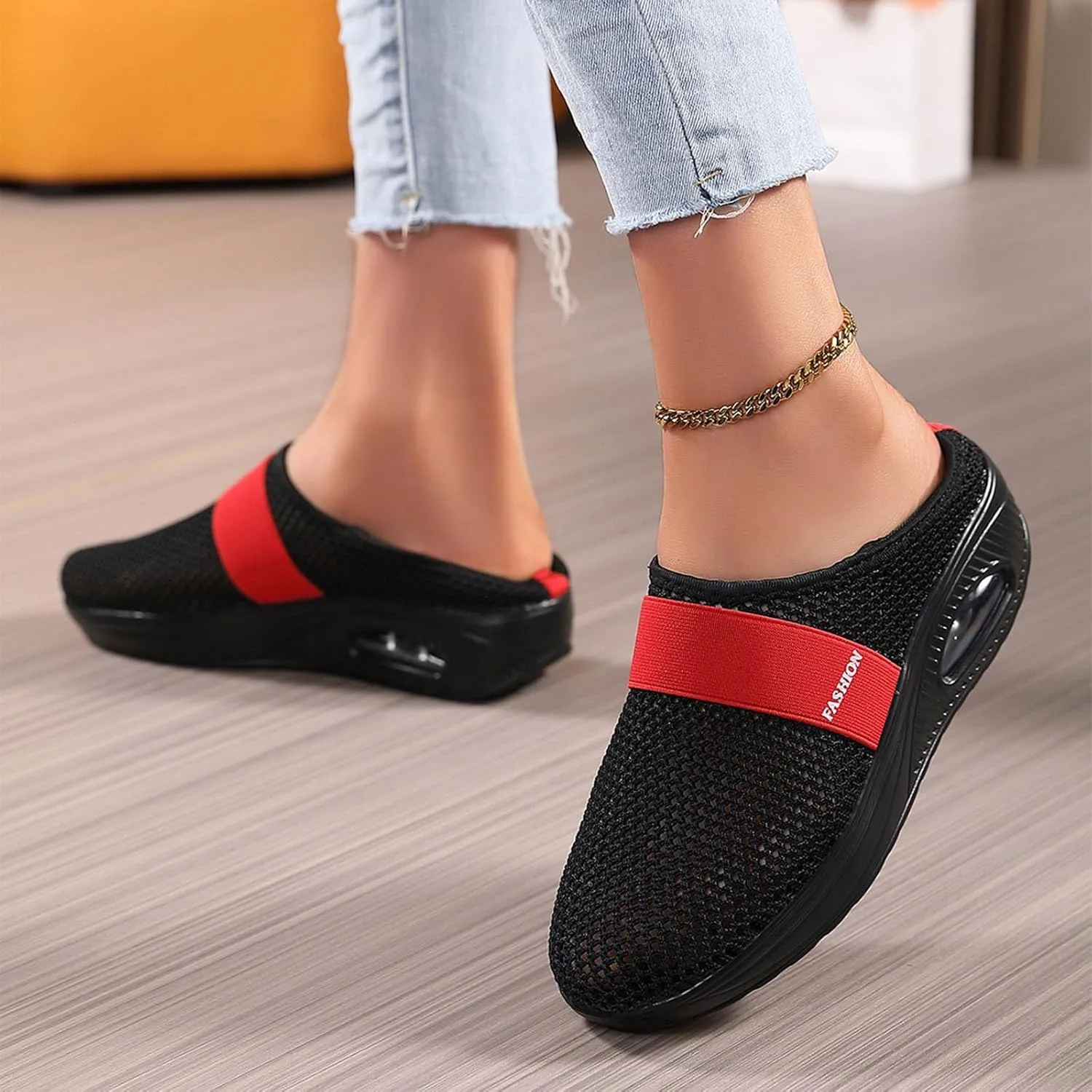 Lightweight Non Slip Sneakers for Men Breathable and Light Outdoor Comfy Walking Shoe Comfortable Stretch Shoes