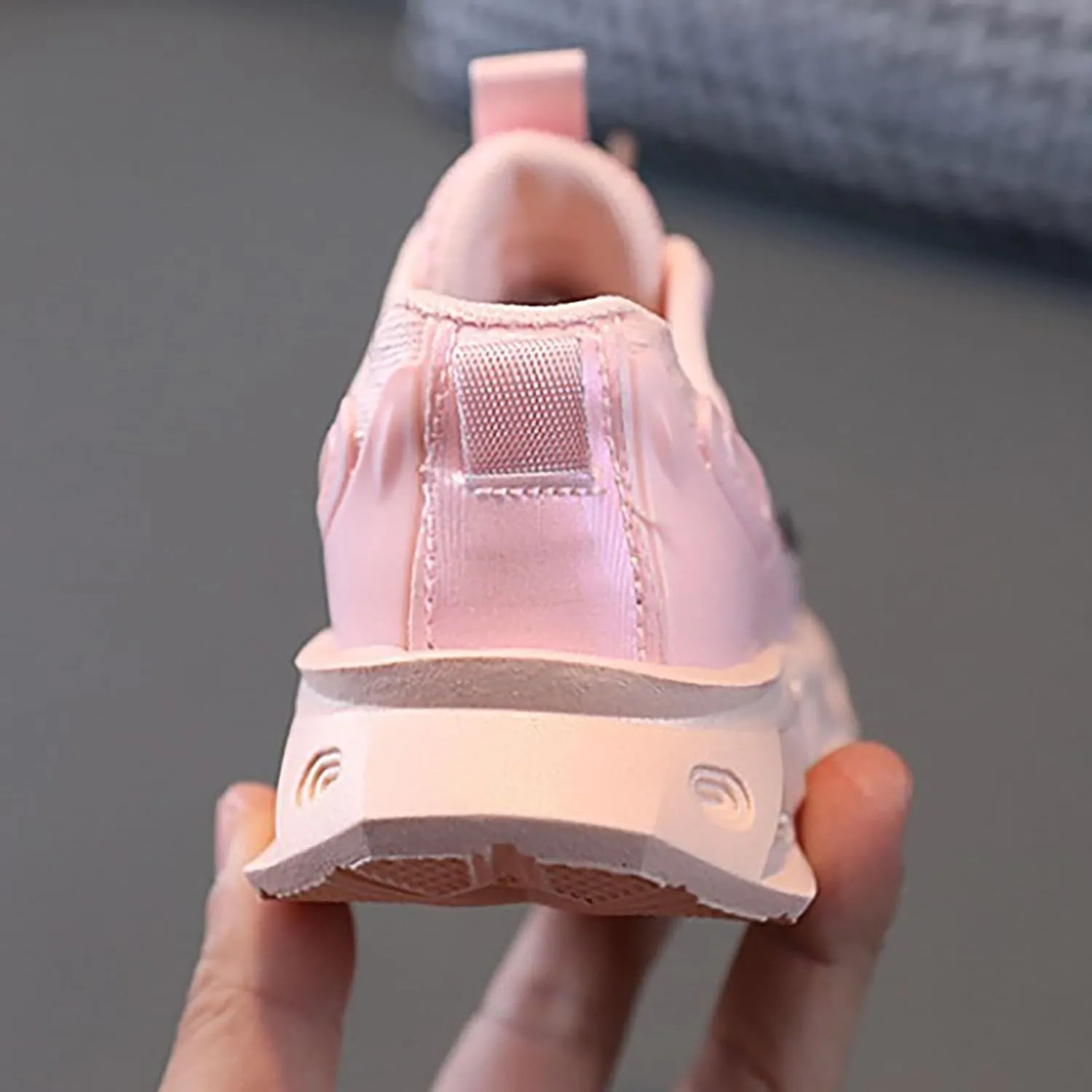 Memory Foam Light Up Sneaker for Toddler Baby Boys Girls Mesh Lace-Up Breathable Led First Walking Sport Shoes Non Slip