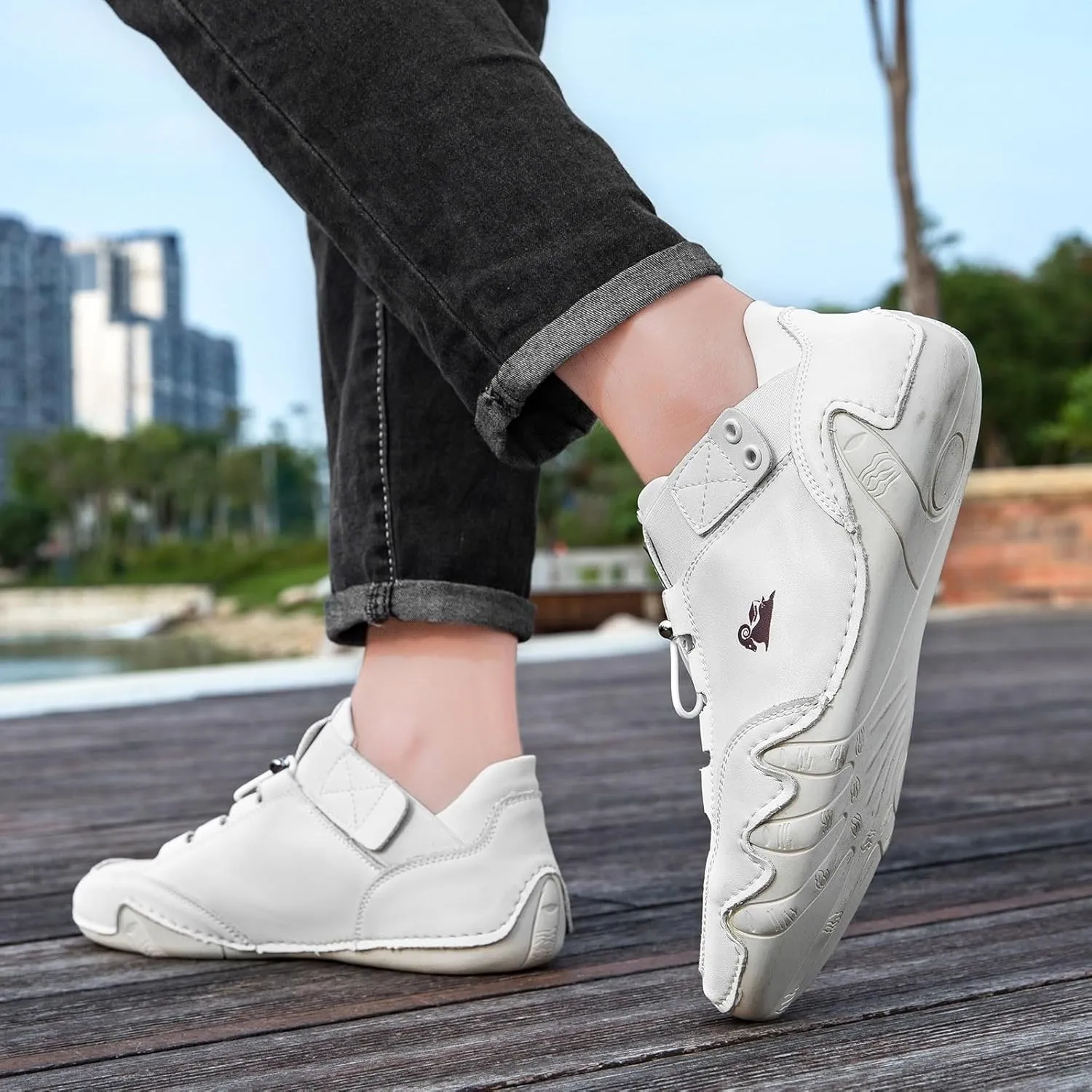 Men Leather Sports Shoes Trendy Design for Active Lifestyles Sneakers Shoe Rack for Men