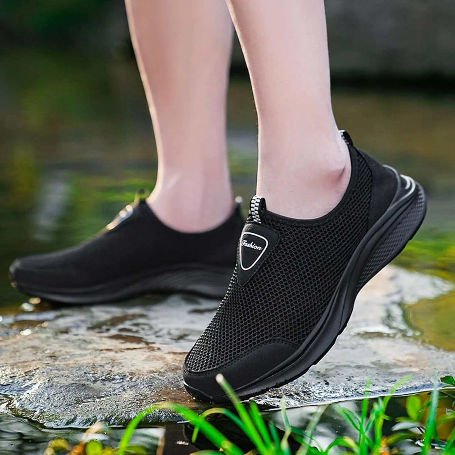 Men Sports Shoes Fashionable New Pattern Simple Pure Color Mesh Breathable Comfortable Hiking Shoes Sneaker Mens