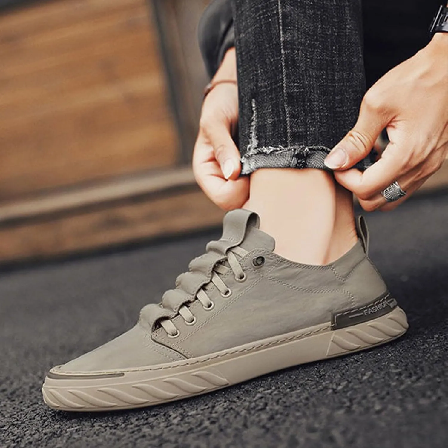 Men's Non Slip Tennis Sneakers Casual Sneaker Mesh Breathable Walking Shoe Men's Stylish Lightweight Sneakers