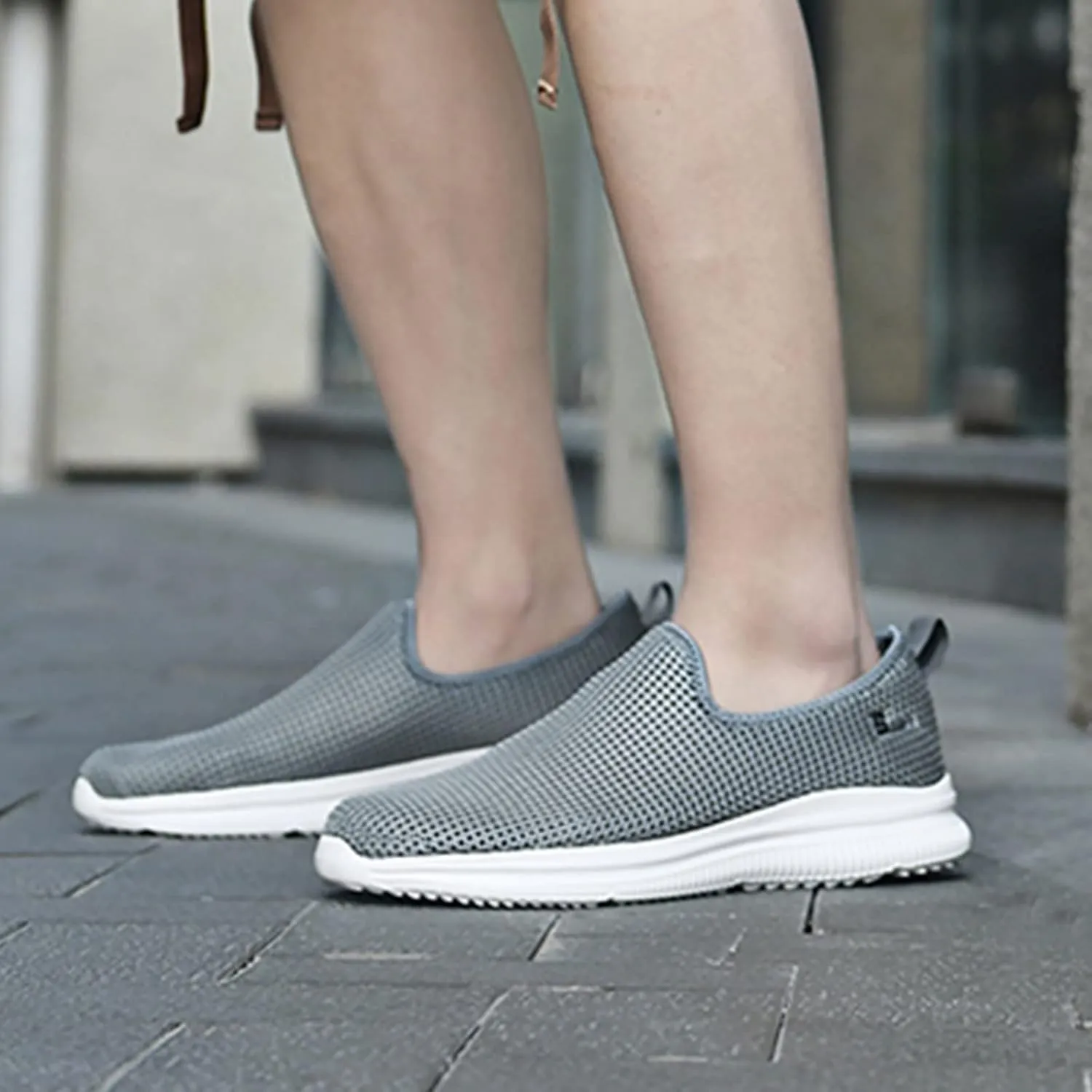 Men's Sport Breathable Mesh Shoes Lightweight Breathable Slip On Running Shoe Lightweight Elderly Slip On Shoes
