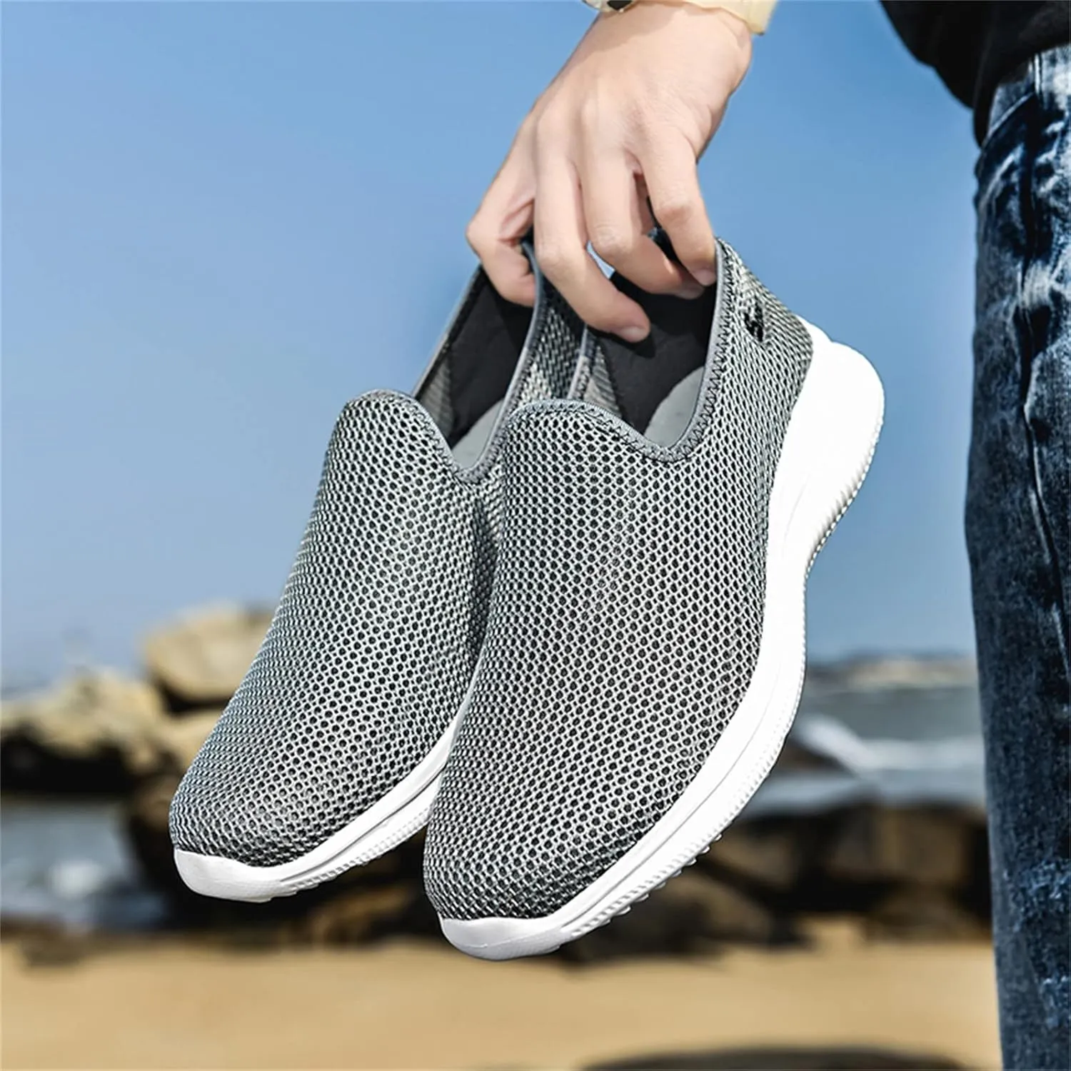 Men's Sport Breathable Mesh Shoes Lightweight Breathable Slip On Running Shoe Lightweight Elderly Slip On Shoes