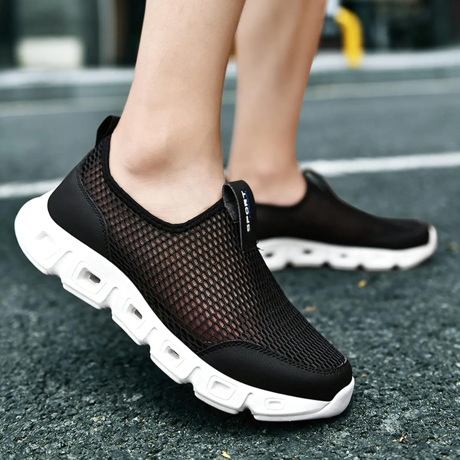 Men's Walking Running Tennis Cushioning Shoes Active Float Non Slip Athletic Gym Workout Jogging Comfortable Sneakers Urtra Lightweight Breathable Shoes for Men Summer Beach Walking