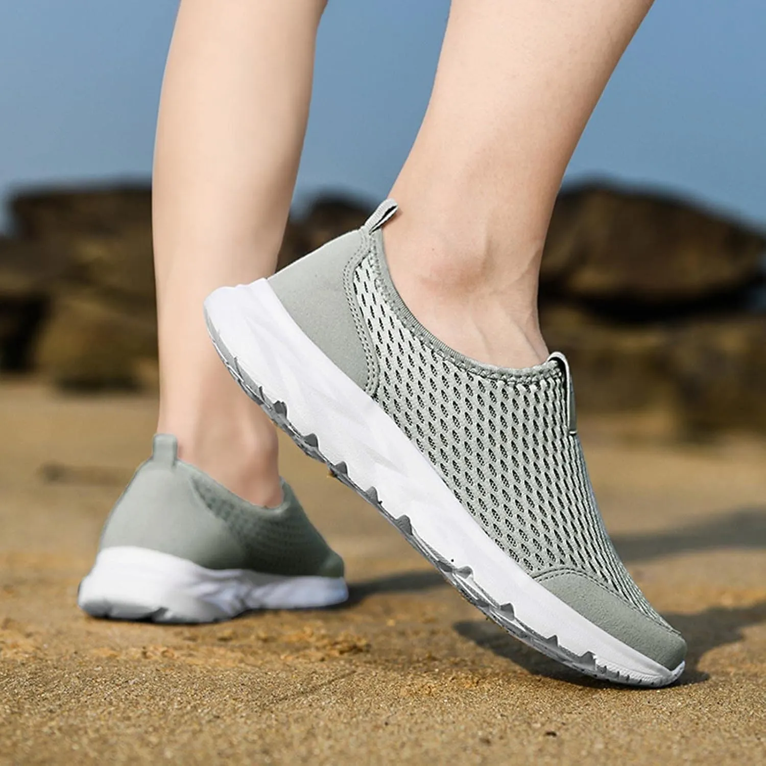 Summer Walking Shoes for Women Breathable Comfortable Lightweight Classic Comfort Flat Fashion Sneakers Couple Non Slip Casual Running Shoes for Jogging Running Daily Wear