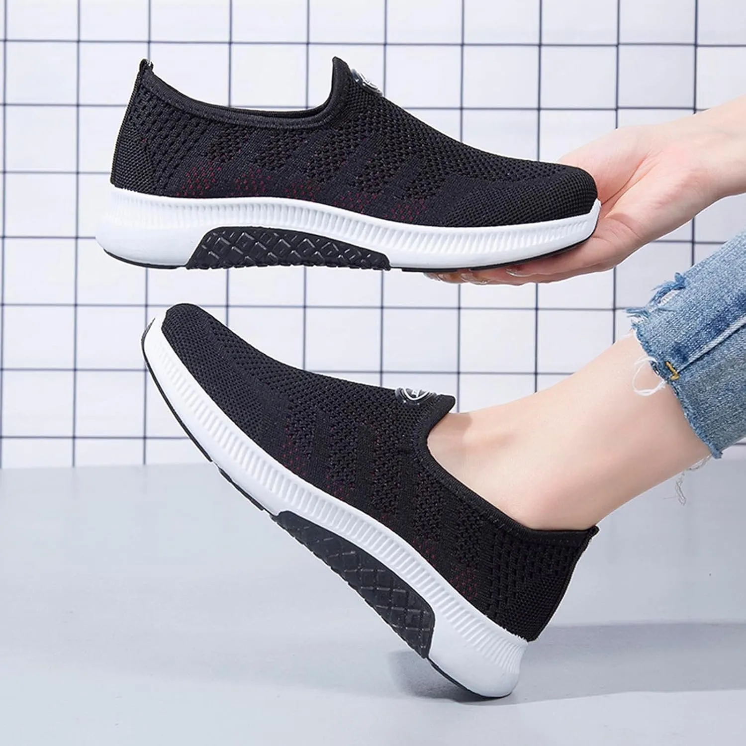 Women Casual Slip On Shoes Comfortable Walking Sneakers Lightweight Canvas Flats Non Slip Breathable Loafers