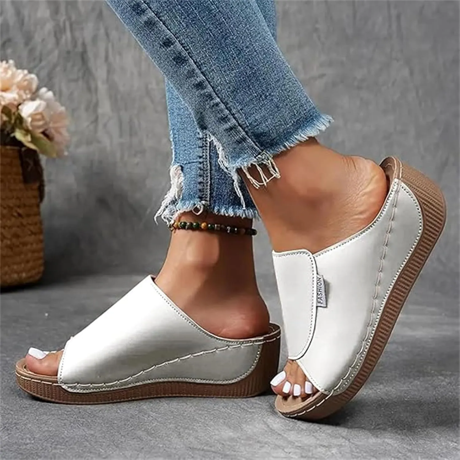 Women Sandals Comfortable Dressy Summer Fashion Orthotic Flip Flops Slip On Lightweight Athletic Orthopedic Slippers